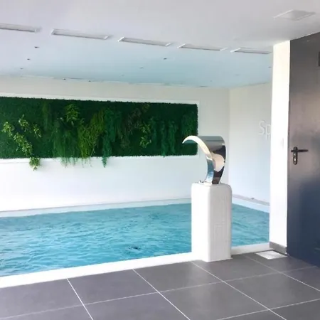 Casa Banderas Piscines Padel Sport Barbecue Cascades Et Vue Holiday home